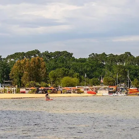 Des Grands Lacs Sanguinet