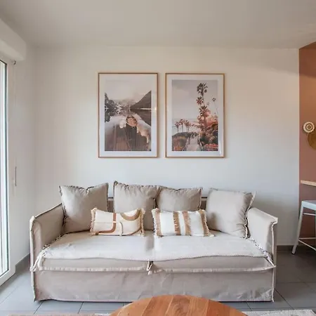 Des Grands Lacs Apartment